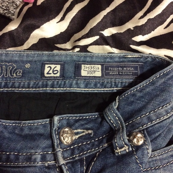 👖 Miss Me Boot cut jean 👖 - Picture 2 of 3